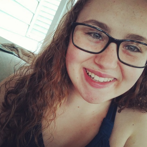 Meet your Posher, Jodee - Picture 1 of 1